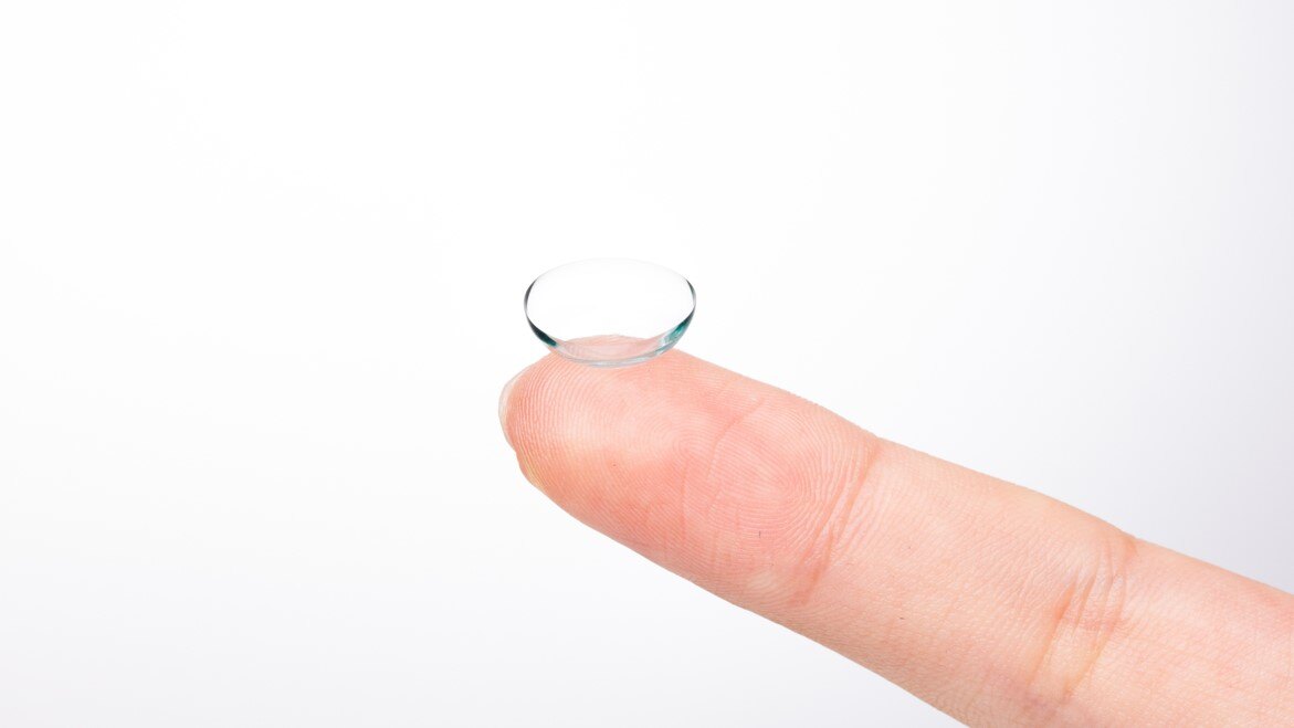UpSide_Photo_handling-step3_on-a-finger-2 NUOVO formato
